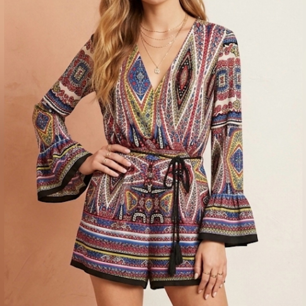 GB Womens Multicolor Paisley Bell Sleeve Romper V-Neck Size M GB7602PAC